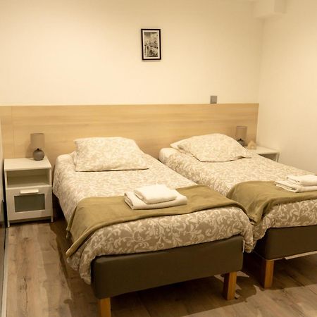 Appartement 1-4 Pers - Aeroport Cdg, Parc Expo, Villepinte - A L'Ombre Du Pin "9" Le Pin  Ngoại thất bức ảnh